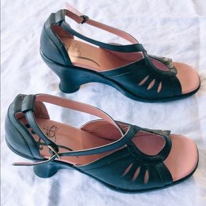 Black John Fluevog heels size 8